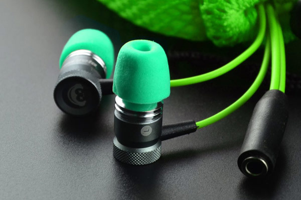 The Grand Vela G10 earbuds